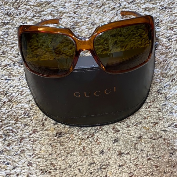 Gucci Accessories - Gucci sunglasses